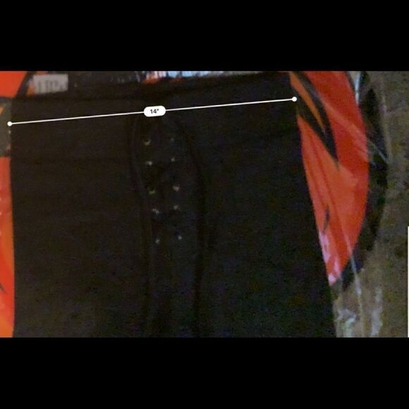White Birch Lace up Biker Shorts NWT - Picture 5 of 5